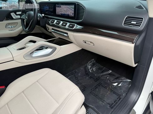 Used 2024 Mercedes-Benz GLE 450 4MATIC image 29