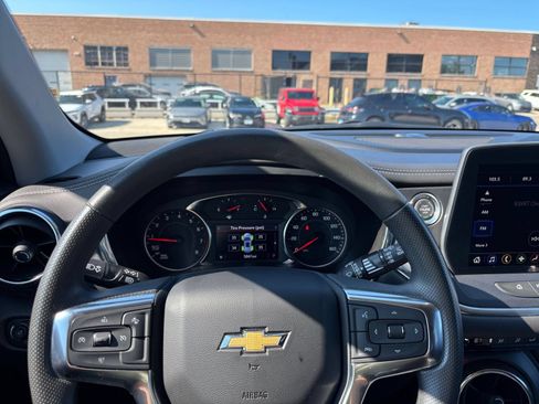 Used 2026 Chevrolet Blazer LT AWD/4WD image 34