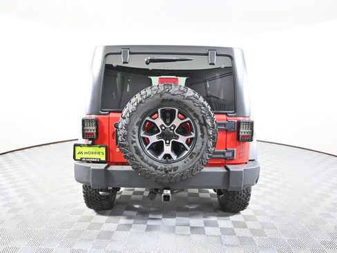 Used 2012 Jeep Wrangler Unlimited Rubicon w/ Connectivity Group AWD/4WD image 5