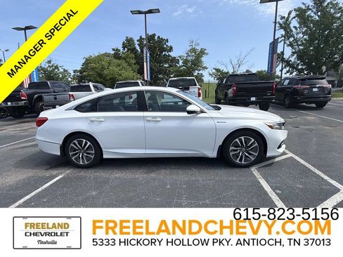 Used 2022 Honda Accord EX-L image 2
