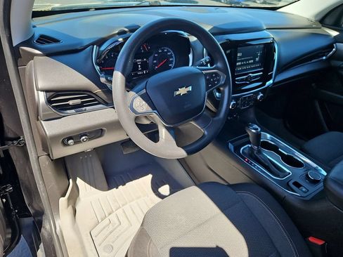 Used 2018 Chevrolet Traverse LS AWD/4WD image 13