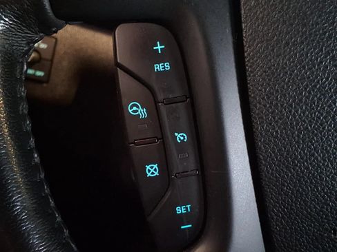 Used 2015 Buick Enclave Premium FWD image 25