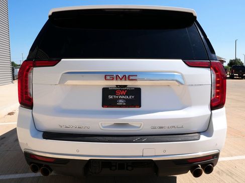 Used 2023 GMC Yukon XL Denali w/ Denali Reserve Package AWD/4WD image 5
