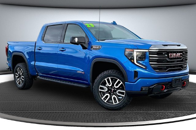 Used 2023 GMC Sierra 1500 AT4 w/ AT4 Premium Package AWD/4WD image 3