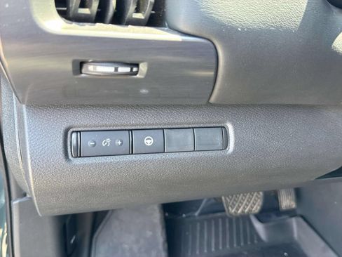 Used 2024 Nissan Pathfinder Rock Creek AWD/4WD image 16