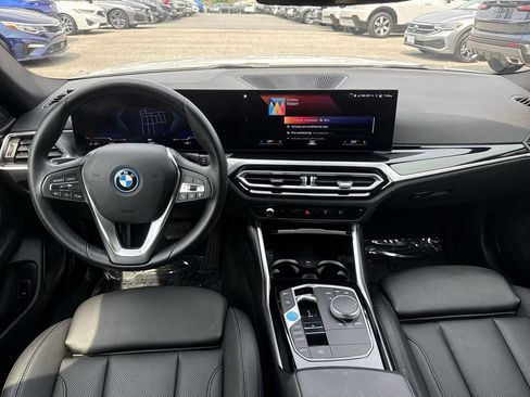 Used 2023 BMW i4 eDrive35 RWD image 23