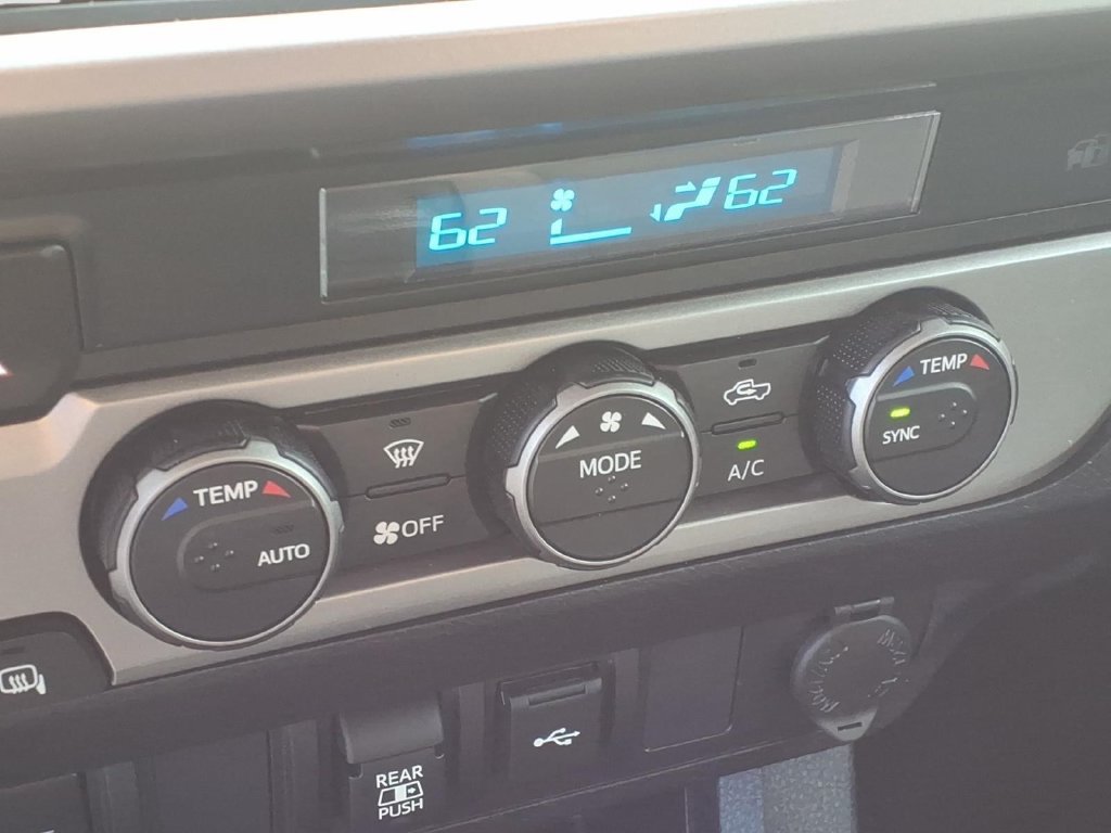 Used 2023 Toyota Tacoma SR5 AWD/4WD image 23