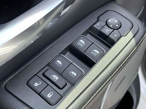 Used 2025 RAM 1500 Laramie w/ Night Edition AWD/4WD image 26
