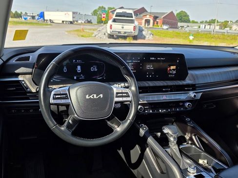 Used 2024 Kia Telluride EX FWD image 39