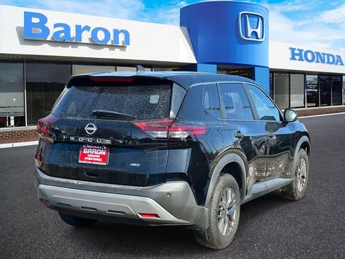 Used 2022 Nissan Rogue S AWD/4WD image 5