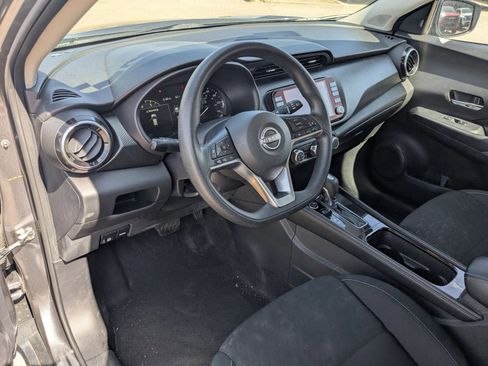 Used 2024 Nissan Kicks SV image 39