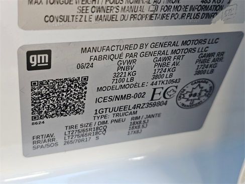 Used 2024 GMC Sierra 1500 AT4 w/ Technology Package image 34