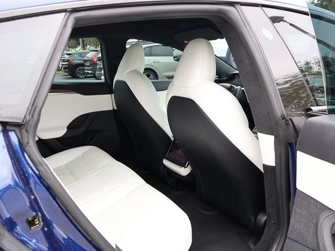 Used 2022 Tesla Model S image 37