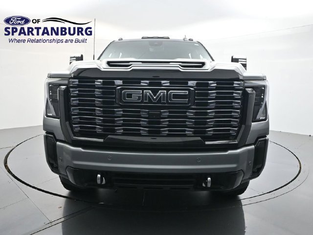 Used 2025 GMC Sierra 2500 Denali Ultimate AWD/4WD image 2