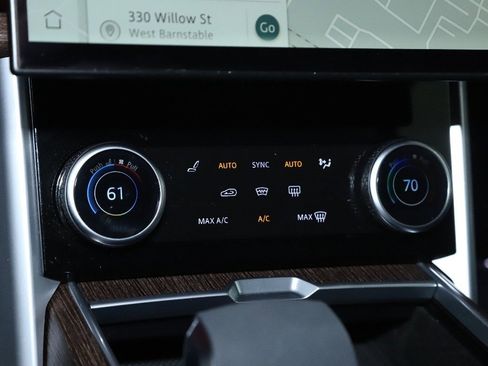 Used 2023 Land Rover Range Rover SE image 26