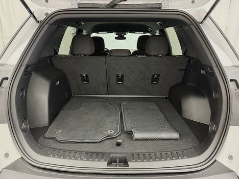 Used 2026 GMC Terrain Elevation FWD image 28