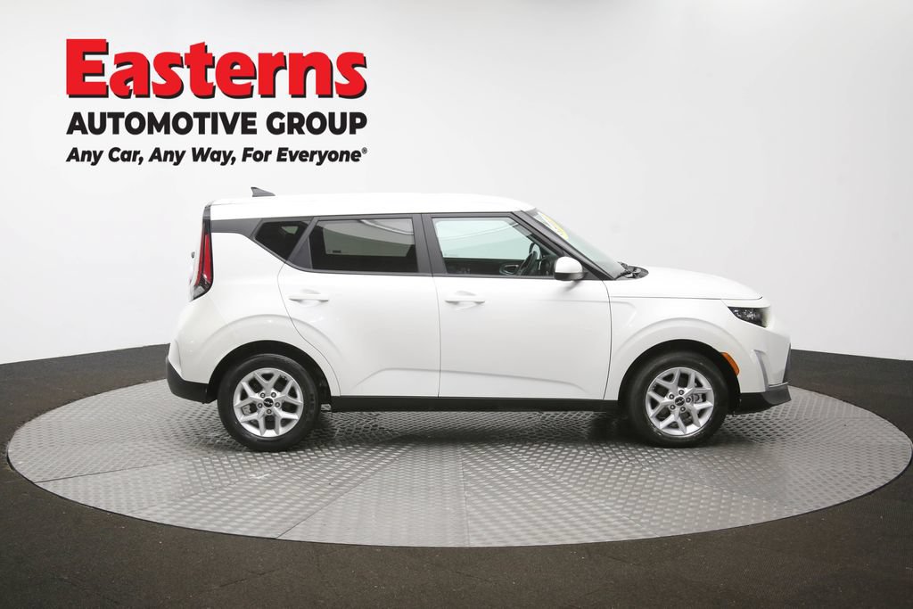 Used 2024 Kia Soul LX w/ Option Group 015 FWD image 45