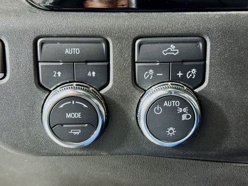 Used 2023 GMC Sierra 1500 SLE AWD/4WD image 14