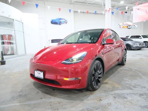 Used 2021 Tesla Model Y Performance image 4