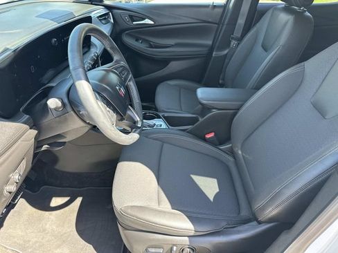 Used 2024 Buick Encore GX Preferred w/ Comfort Package AWD/4WD image 18