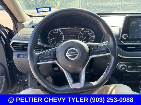 Used 2019 Nissan Altima 2.5 SV FWD image 13