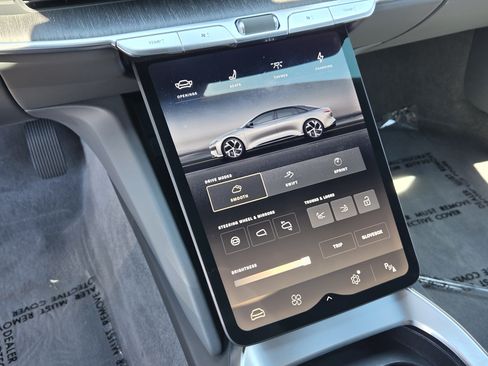 Used 2024 Lucid Air Touring AWD/4WD image 27