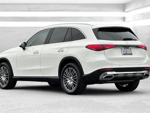 Certified 2025 Mercedes-Benz GLC 300 4MATIC image 6