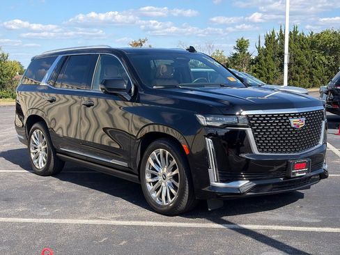 Used 2021 Cadillac Escalade Premium Luxury w/ Driver Assist Tech Package AWD/4WD image 3