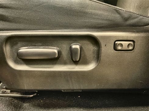 Used 2021 Toyota Tacoma TRD Off-Road image 6