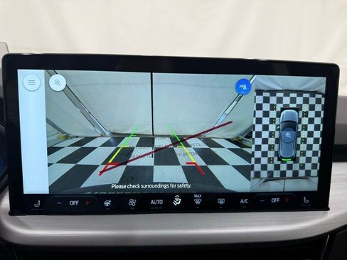 New 2025 Ford Escape SE w/ PHEV Premium Package image 35