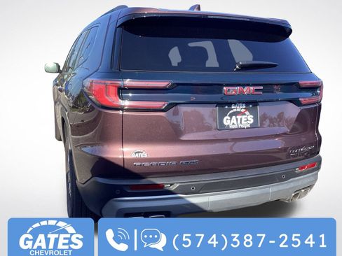 Used 2025 GMC Acadia Elevation image 8