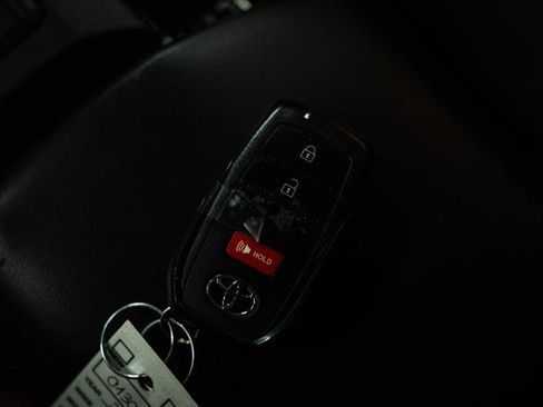 Used 2024 Toyota Prius Prime FWD image 21