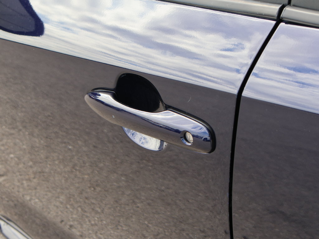Used 2025 Toyota Corolla LE FWD image 18