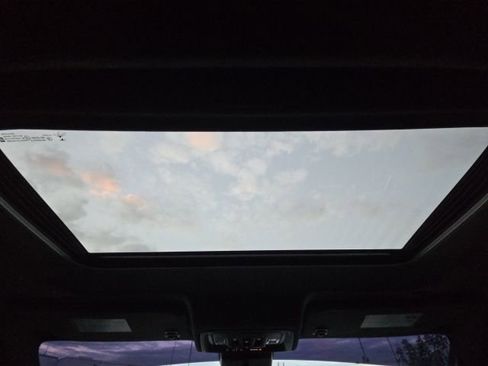 Used 2023 GMC Sierra 1500 AT4X image 42