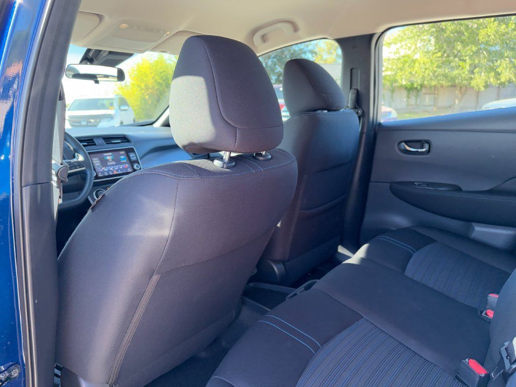 Used 2025 Nissan Leaf S FWD image 25
