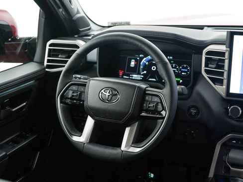 Used 2026 Toyota Sequoia Platinum AWD/4WD image 15