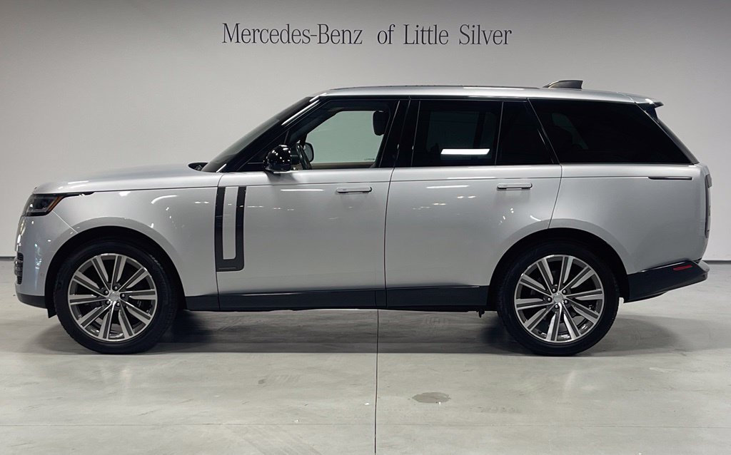 Used 2023 Land Rover Range Rover Autobiography AWD/4WD image 2