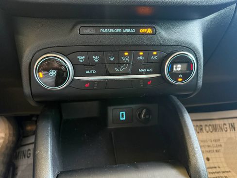 Used 2020 Ford Escape SE Sport FWD image 17