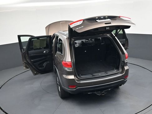 Used 2019 Jeep Grand Cherokee Limited image 46