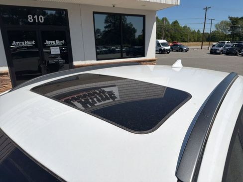 Used 2023 Hyundai Kona SEL w/ Convenience Package image 11