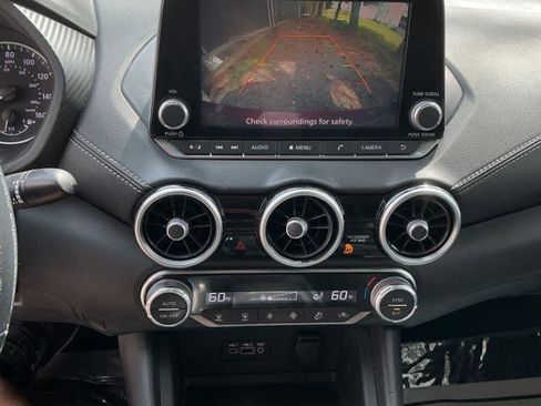 Used 2021 Nissan Sentra SV FWD image 14