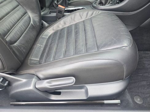 Used 2015 Volkswagen Beetle R-Line image 22