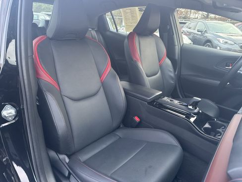 Used 2023 Toyota Prius Prime Premium image 16