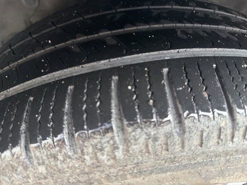 Used 2019 Honda CR-V EX-L image 2