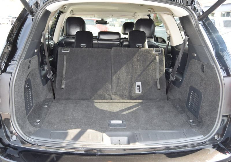 Used 2019 Nissan Pathfinder SL AWD/4WD image 8