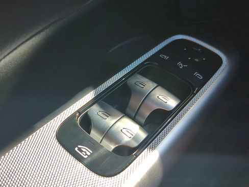 Certified 2026 Mercedes-Benz GLC 300 image 10