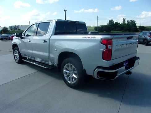 Used 2021 Chevrolet Silverado 1500 LTZ AWD/4WD image 5