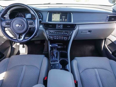 Used 2016 Kia Optima EX w/ Premium Package image 11