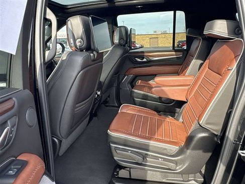 Certified 2024 GMC Yukon XL Denali Ultimate image 25