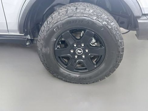 Used 2024 Ford Bronco Black Diamond AWD/4WD image 30